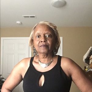 Meet your Posher, Deborah